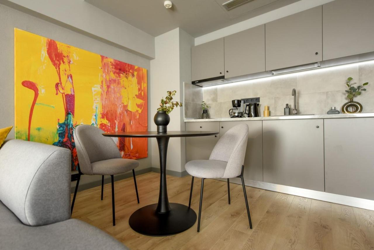 Luxury Apartment Near Radisson Hotel - Wall Projector & Modern Design Bucarest Exterior foto